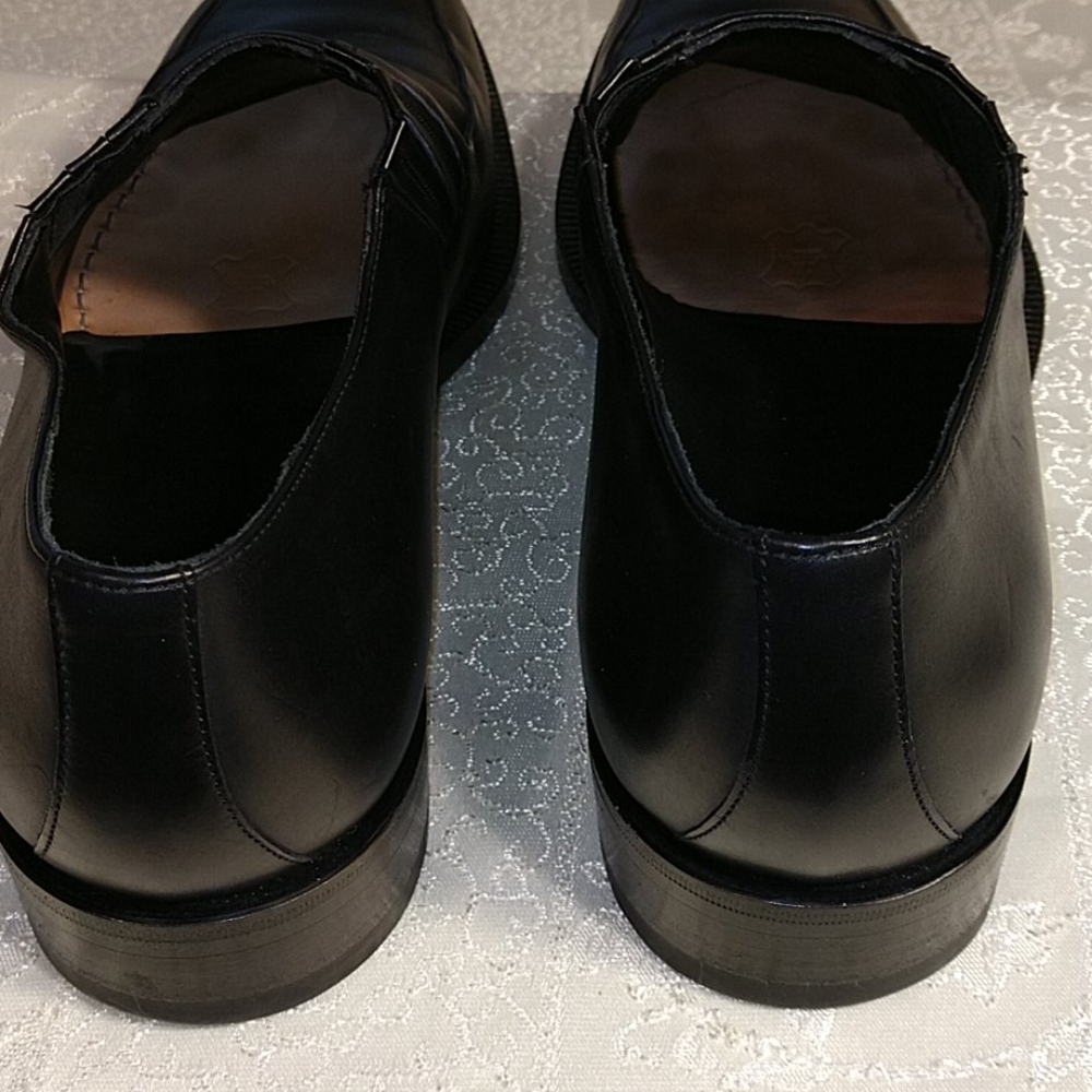 Gucci Men's Smooth Black Leather Shoes - Picture 3 of 10